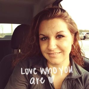 Meet your Posher, Tiffany lyn